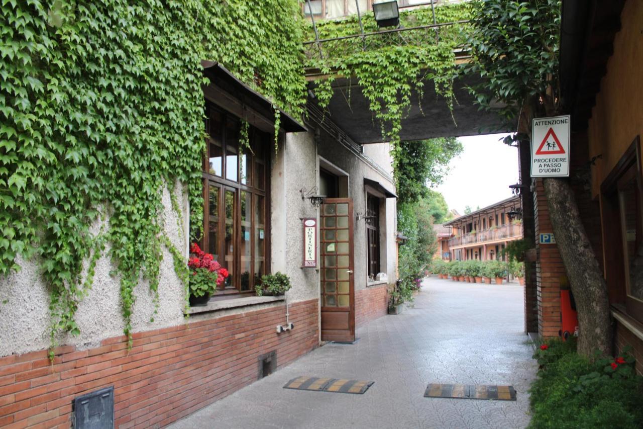 Hotel La Locanda Del Borgo Rome Extérieur photo